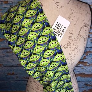 Lularoe toy story aliens TC